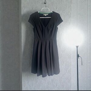 Boden Classic Black Midi Dress 4 pleated EUC